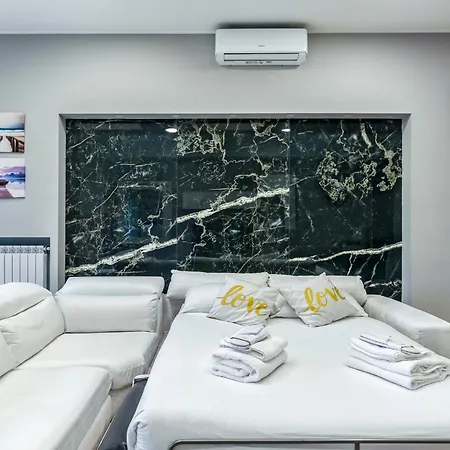 Appartement Urban Loft Certosa - Private Garden Milaan